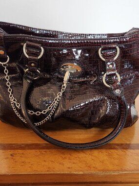 Nine West Brown Croc Embossed Patent Leather Shoulder Bag Chain Accent Large